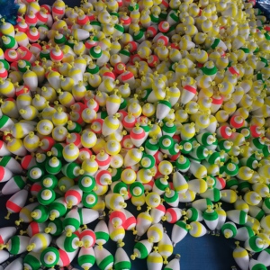 Vente en gros 0.75 ''1.0'' 1.25 ''1.5'' Mer Bouy EPS Mousse Snap on Round Pesé Personnaliser Flotteurs <span class=keywords><strong>De</strong></span> Pêche Bobbers - Product Image 4