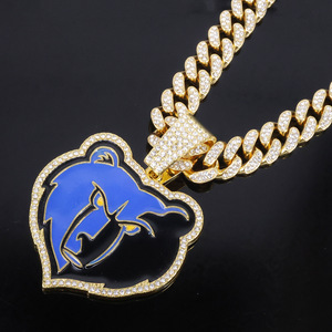 Collana con Ciondolo Personalizzato del Campionato NBA <span class=keywords><strong>Memphis</strong></span> Grizzlies, Charm con Logo Orso Smaltato, Catena Cubana Placcata Oro 14K - Product Image 4