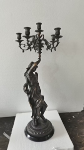 Candelabro <span class=keywords><strong>de</strong></span> Bronce Antiguo Francés con Figura <span class=keywords><strong>de</strong></span> Musa, <span class=keywords><strong>5</strong></span> Brazos, para Decoración del Hogar y Actividades Religiosas (1 Pieza) - Product Image 4