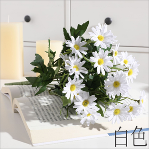 Fabbrica che vende direttamente <span class=keywords><strong>fiori</strong></span> <span class=keywords><strong>margherita</strong></span> artificiali di seta a 9 teste fatti a mano materiale in tessuto profumato e morbido - Product Image 6