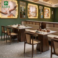 Mobilier de restaurant commercial moderne et robuste : banquettes en rotin, ensembles table et chaises en bois massif, caractéristiques écologiques pour