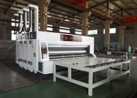 Machine de fabrication de boîtes à pizza en carton ondulé à alimentation en chaîne, impression flexo, découpeuse, rainureuse, prix