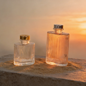Luxury Flat Ribbed Glass <b>Reed</b> <b>Diffuser</b> Set <b>For</b> Modern Home Decor Wholesale Private Label Premium Metallic Cap Gifting Set - Product Image 4