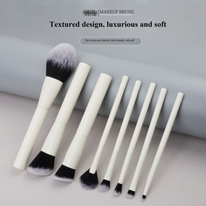 Brocha de Maquillaje de Nailon Suave con Logotipo Personalizado, Brocha Cosmética Profesional de Pelo Sintético para Base, Rubor, Polvo y Corrector - Product Image 5