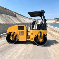 Mini Rouleau Compresseur Routier 3 Tonnes 27kW, Conception Légère et Flexible, Performance de Compactage Continue pour les Voies Rurales