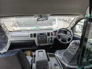 Foton G9 guida a destra ambulanza con trasferimento di pazienti a benzina per il monitoraggio di auto soccorso medico a pressione negativa veicolo furgone a buon mercato - Product Image 4