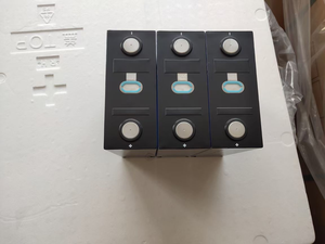 แบตเตอรี่ CALB 3.2V 314Ah Lifepo4 กำลังสูง พร้อมเปลือกอลูมิเนียม 10000 รอบการใช้งาน สำหรับยานยนต์ไฟฟ้า มีสินค้าใน EU จัดส่งรวดเร็ว - Product Image 2