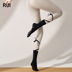 Calcetines de Yoga RUIQUWIN Personalizados para Mujer, Antideslizantes, hasta la Rodilla, con Correas, Transpirables, para Pilates, Fitness, Danza, Ballet, Deportes, Primavera, 100% - Product Image 1