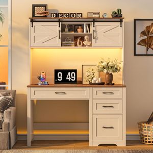 Escritorio Ejecutivo Estilo Rústico con Estante Superior y 4 Cajones, Estación de Trabajo Grande de Madera Blanca para Dormitorio o Estudio - Product Image 1