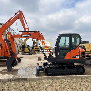 Excavatrice d'occasion de marque coréenne Doosan dx60, moteur Yanmar 4TNV94L, mini-excavatrice sur chenilles de 6 tonnes, capacité de godet de 0,21 m³, modèles dx50 dx63 dx75 - Product Image 4