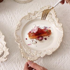 Lelyi Vintage Relief Kiln Turned Double Ear Plate Juego de vajilla de lujo para el hogar Restaurante Platos de cocina occidental - Product Image 5