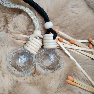 Wholesale Hot Sale Large Capacity Crystal Glass Car Fragrance Container <strong>Diffuser</strong> Bottle Glass Hanging with Screw Cap - Product Image 6