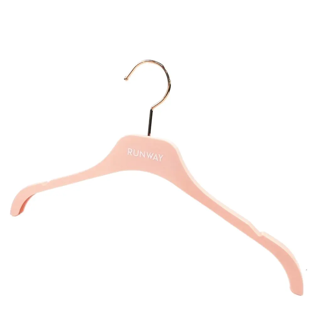 YT 2020 cheap beautiful colorful cloth hanger plastic chic shirt blouse knitwear cloth hanger with logo for shop display