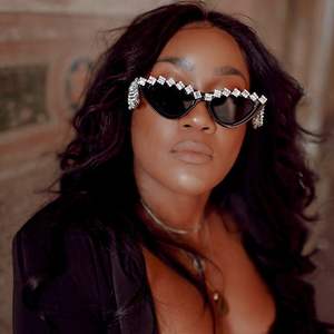 Nouvelles Lunettes de Soleil de Luxe pour Femmes 2020, Monture Œil de Chat avec Strass et Chaîne Diamantée - Product Image 3