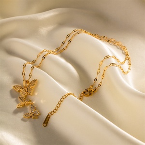 Collier pendentif papillon serti de diamants, bijoux haut de gamme et raffinés - Product Image 5