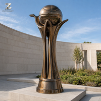 Trophée de basketball en bronze, sculpture artisanale en métal, patine antique, respectueux de l'environnement, monument sportif pour campus, stade, club et place publique