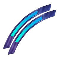 Autocollants de protection pour les ailes des roues de voiture en fibre de carbone, qui brillent dans le noir, imperméables, anti-rayures, protection des ailes, décoration extérieure de la carrosserie automobile
