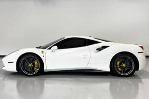 Venta Especial: Auto Usado en Buen Estado, 488 GTB 2dr Coupé, Cuero, R18, Tracción Trasera, ACC, Automático, Cámara de Visión Trasera Izquierda - Product Image 5