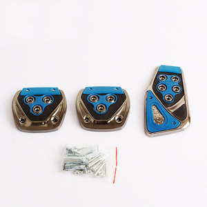 Ensemble de pédales universel en trois parties, bleu, or, noir, antidérapant, résistant à l'usure, pour la mise à niveau de la transmission manuelle de la voiture - Product Image 1