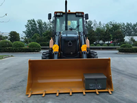 Backhoe Loader Stabil XC8-C3570 Kompak 4 Roda Penggerak untuk Pekerjaan Konstruksi Pertanian Biaya Perawatan Rendah