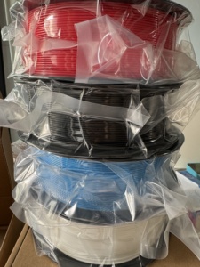 เส้นพลาสติก TPU 75D ขนาด 1.75 มม. น้ำหนัก 1 กก. แบบกึ่งแข็ง สำหรับเครื่องพิมพ์ 3 มิติแบบ FDM FFF  รับผลิตตามสั่ง สีตามต้องการ แบบม้วน - Product Image 2