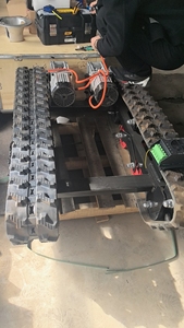 รถขนส่งแบบครอว์เลอร์, ยานพาหนะวิศวกรรมการเกษตรสำหรับทุกสภาพพื้นที่ - Product Image 4