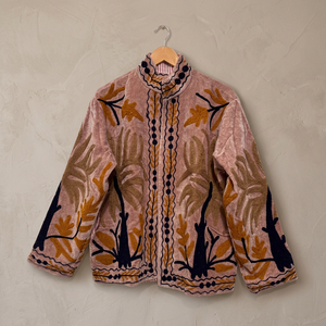 Chaqueta de terciopelo para mujer con bordado floral, cuello mandarín, manga larga, estilo étnico bohemio, estilo suzani, cálida para otoño, hecha a mano. - Product Image 4