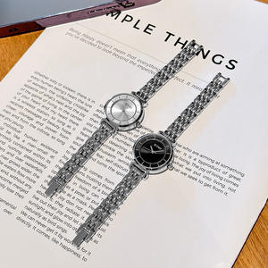 Reloj de pulsera de acero de diseño exclusivo, reloj de cuarzo informal y elegante para estudiantes, reloj de mujer versátil y elegante. - Product Image 3