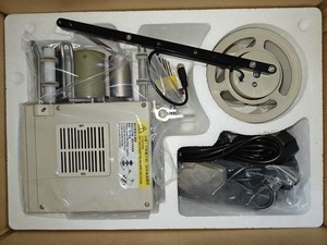 MC-E8 est un accessoire de <span class=keywords><strong>machine</strong></span> à <span class=keywords><strong>coudre</strong></span> qui ajuste automatiquement la <span class=keywords><strong>tension</strong></span> grâce à un capteur de force. - Product Image 5