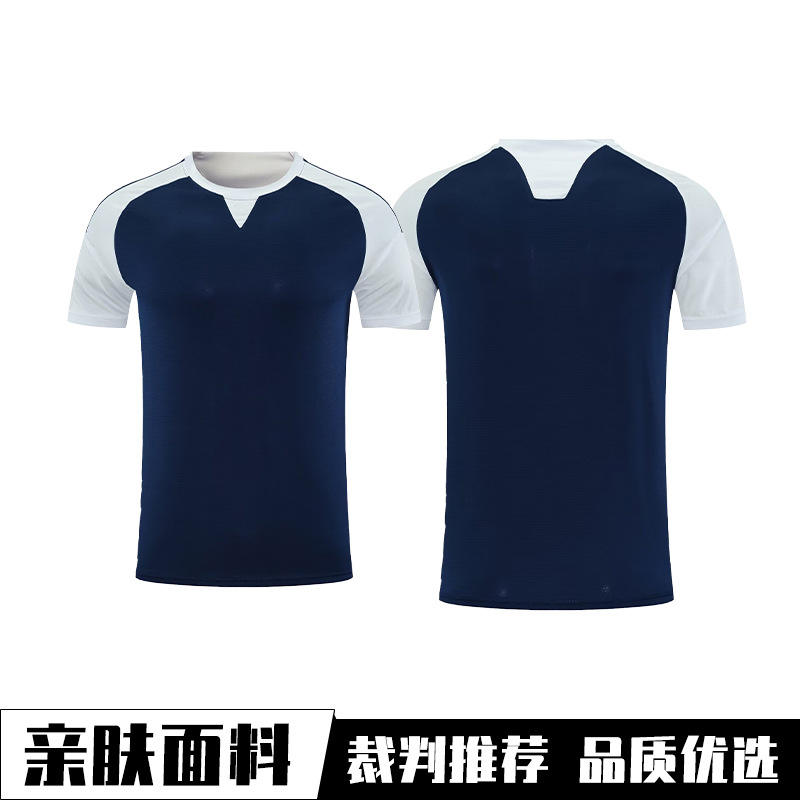 เสื้อคลุมสีฟ้าแซฟไฟร์9001 [ผู้ตัดสินแนะนำ]]