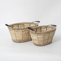 Panier de rangement en osier tressé à la main avec poignées métalliques, panier en jonc de mer naturel pour l'organisation et la décoration de la maison