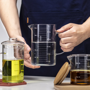 Taza Medidora Moderna Ecológica de Vidrio Borosilicato Transparente Resistente a Altas Temperaturas con Tapa y Asa 1000ML/500ML/350ML - Product Image 2