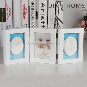 Deux AIR argile pliant <span class=keywords><strong>cadre</strong></span> en bois air sec argile Personnalisé 3D <span class=keywords><strong>Bébé</strong></span> <span class=keywords><strong>Empreinte</strong></span> de Main et <span class=keywords><strong>Empreinte</strong></span> Kit <span class=keywords><strong>Cadre</strong></span> <span class=keywords><strong>Photo</strong></span> - Product Image 1
