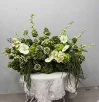 J-FRA042 Vente en gros de chemin de table en fleurs artificielles vert sauge et blanc, arrangement floral pour allée, centre de table en fleurs de soie, décoration de mariage