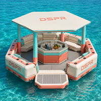 Dock de loisirs gonflable Marina avec auvent pare-soleil, porte-gobelets et banquette pour fête aquatique latérale de bateau