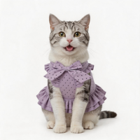 Personalisiertes Logo Luxuriöses Baumwoll-Kratzschutzkleid mit Flügelärmeln für Hunde und Katzen zu Halloween für Frühling und Sommer