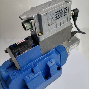 Direccional Proporcional R901503669 4WRLE25V370M-42 MXY 24A1 - Product Image 1