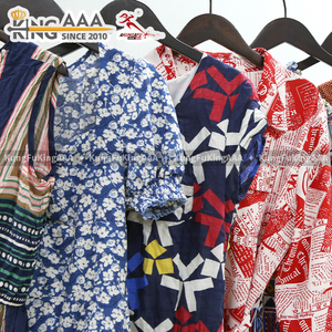 KungFu KingAAA Robes d'occasion pour femmes en balles, vente en gros, lots mixtes de seconde main, compressés, assortiment aléatoire, prix bas, 100kg - Product Image 4