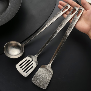Juego de espátula, cuchara para sopa y colador de titanio puro, 3 piezas, apto para horno, solo lavar a mano - Product Image 3