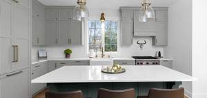 Armoires multifonctionnelles en bois massif de haute qualité dans un style minimaliste - Personnalisées pour toute la maison - Product Image 4