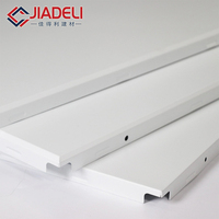 Dalles de plafond acoustiques modernes perforées en alliage d'aluminium 600x600, étanches et insonorisantes