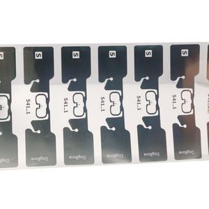 En stock, Inlay RFID UHF certifié ARC, type Dogbone, puce Smartrac U <span class=keywords><strong>CODE8</strong></span>, étanche, longue portée, EPCglobal Gen2, 100k cycles d'écriture - Product Image 1