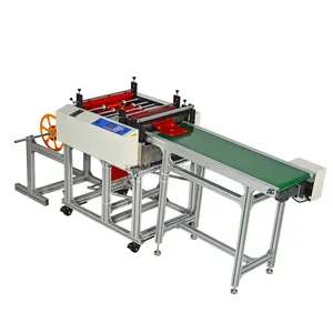 Automatische Non-Woven Cutter Transportband Pvc Pe Eva Foam Roll Naar Sheet Snijmachine Met Springrol Label Cutter