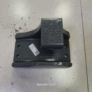 ขายึดแหนบหลังซ้ายรถบรรทุกซิโนทรัค ฮาวเวอร์ ปี 2008 รุ่นใหม่ WG9725520277 สำหรับรถบรรทุกโฟตอน ฮีโน่ - Product Image 3