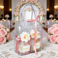 Sac fourre-tout transparent en PVC en gros, matériau imperméable épaissi pour cadeaux et achats, sac à bouton-pression avec logo personnalisé