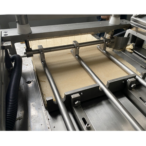 เครื่องทำช็อคโกแลตไฟฟ้าแบบแท่งสำหรับสายการผลิตแผ่นเวเฟอร์บิสกิต - Product Image 2