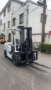 Hot Sale <b>Used</b> Forklift Earth-moving Machinery TCM FD30 Diesel Three Stage Mast for Sale in Shanghai - Product Image 5