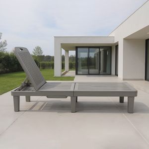 كرسي استرخاء بلاستيكي قابل للطي للاستخدام الخارجي - كرسي محمول للحديقة وحمام السباحة والشاطئ - Product Image 1