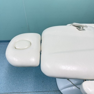 سرير أبيض للصالون من أجل صالون التجميل أو سرير تجميل - Product Image 3