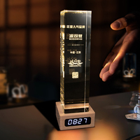 Vente en gros de sphères en verre K9, souvenirs en cristal, présentoir personnalisé, gravure 3D, base lumineuse LED, mascotte laser, cadeau de Noël